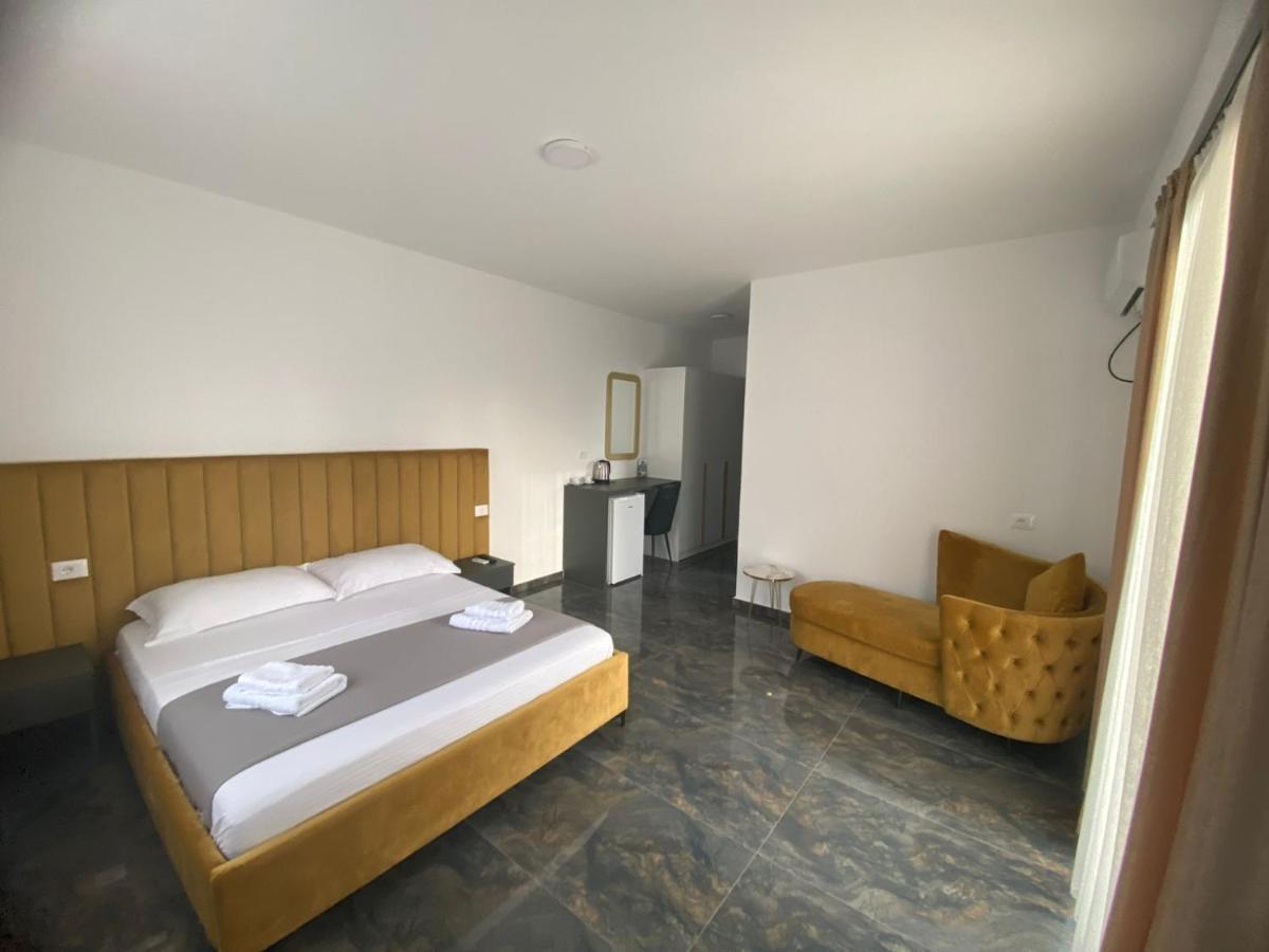Leodori 3 Suites Шенгін Екстер'єр фото
