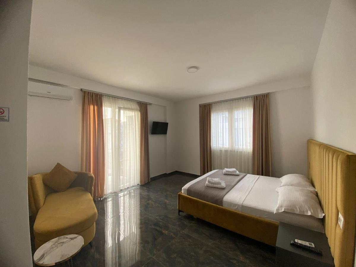 Leodori 3 Suites Шенгін Екстер'єр фото
