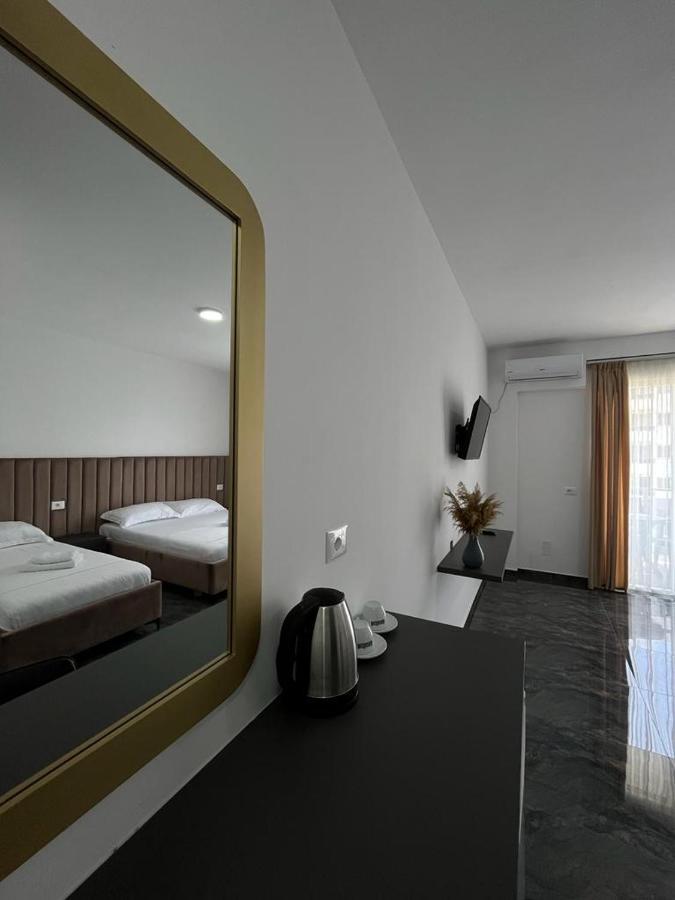 Leodori 3 Suites Шенгін Екстер'єр фото